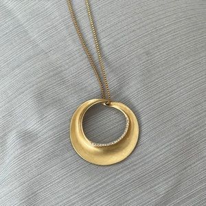 Premier designs necklace.